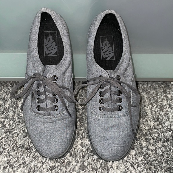 Vans Low Top Grey Lace Up. - Picture 2 of 7